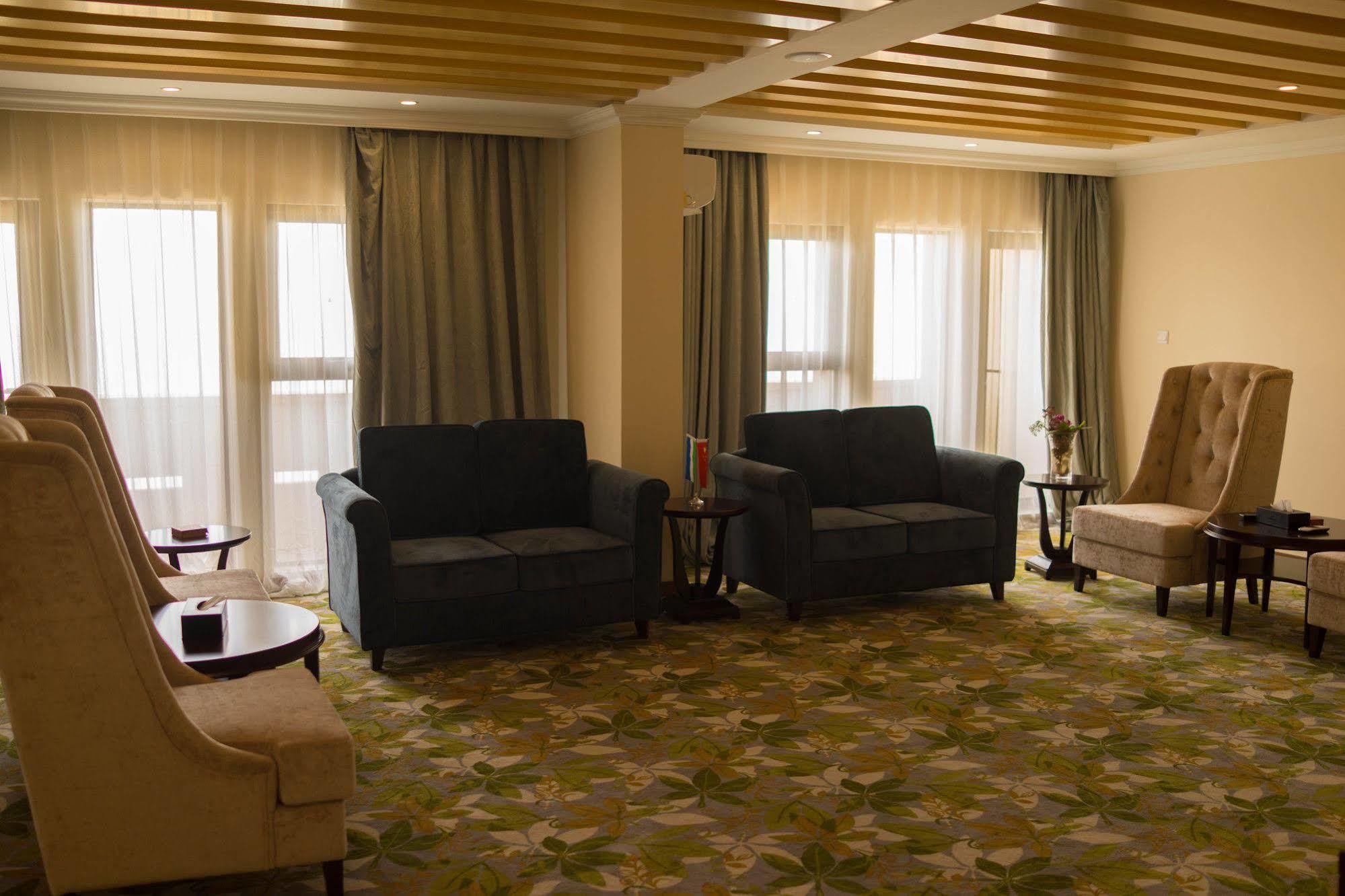 פריטאון Bintumani Hotel מראה חיצוני תמונה